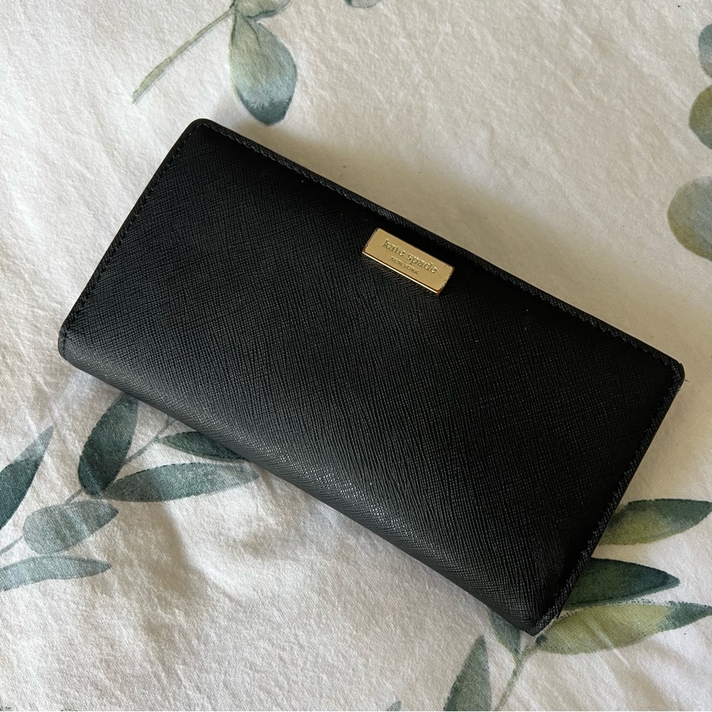 Kate Spade Slim Bifold Wallet